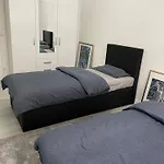 Place To Sleep - Kassel: Direkt An Der Uni Apartment *