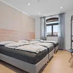 Place To Sleep - Kassel: Direkt An Der Uni Apartment