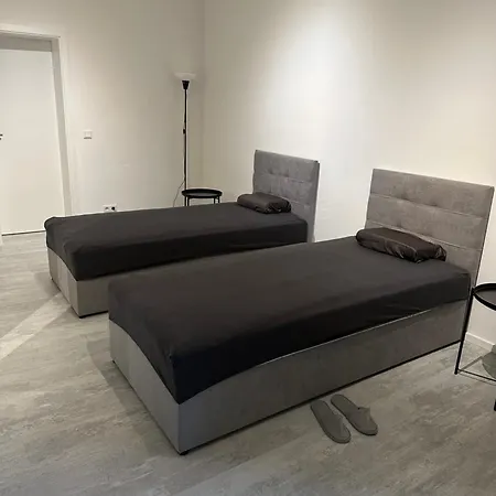Place To Sleep - Kassel: Direkt An Der Uni *