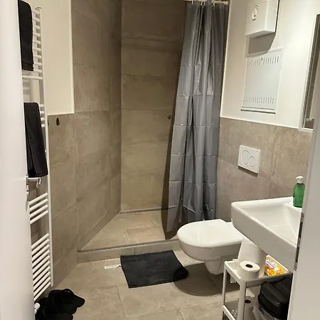 Place To Sleep - Kassel: Direkt An Der Uni * Kassel