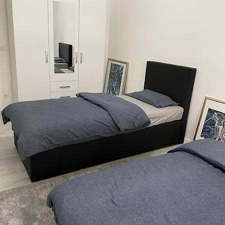 Place To Sleep - Kassel: Direkt An Der Uni Daire *